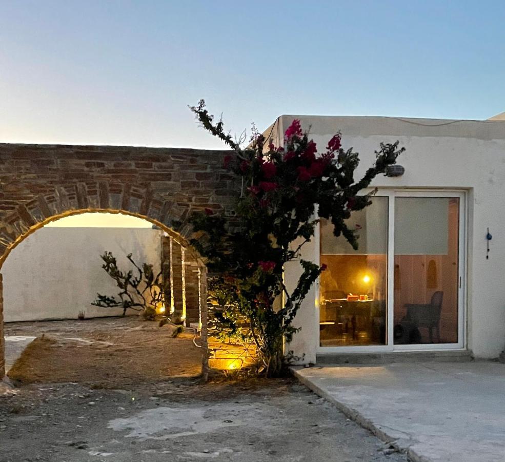 Charakas Horizon Apartment Gavrio Luaran gambar